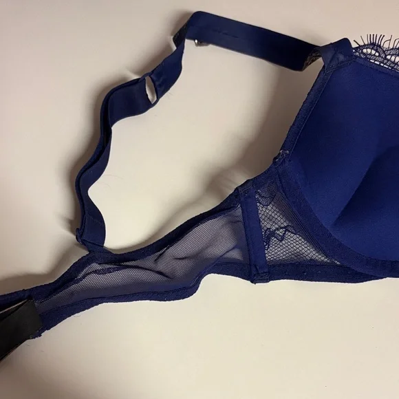 Victoria secret lace bombshell shine strap push up bra - Picture 3 of 8